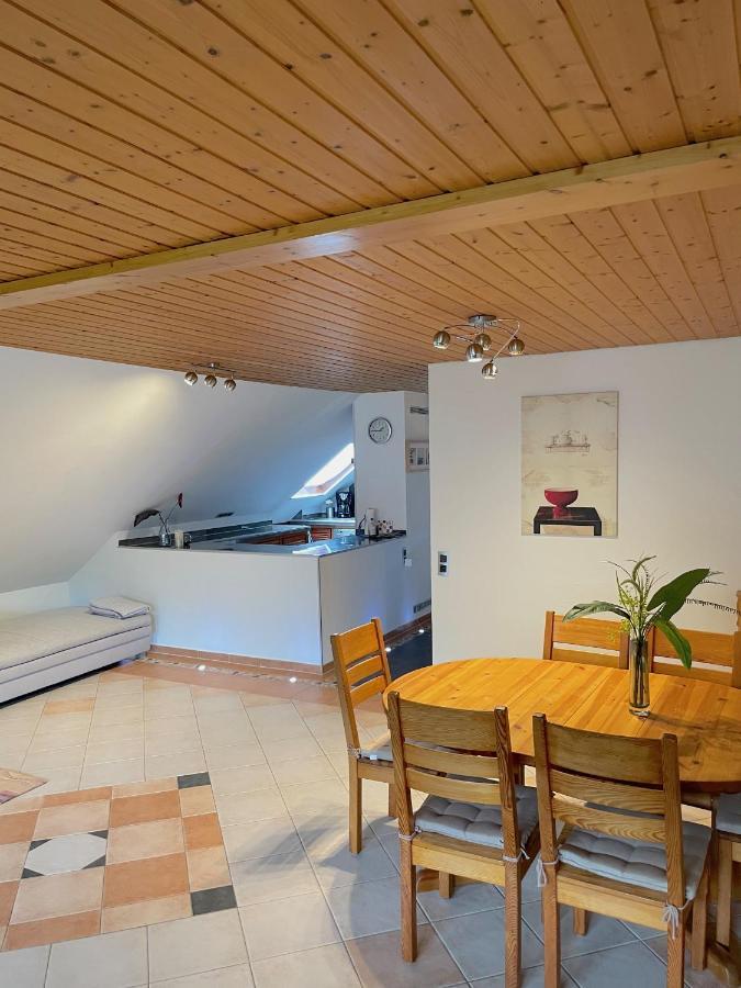 Geraeumiges Maisonette Apartment 托特莫斯 外观 照片